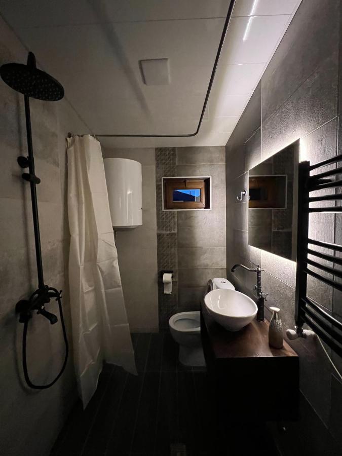 Hotel Eden Mestia Buitenkant foto