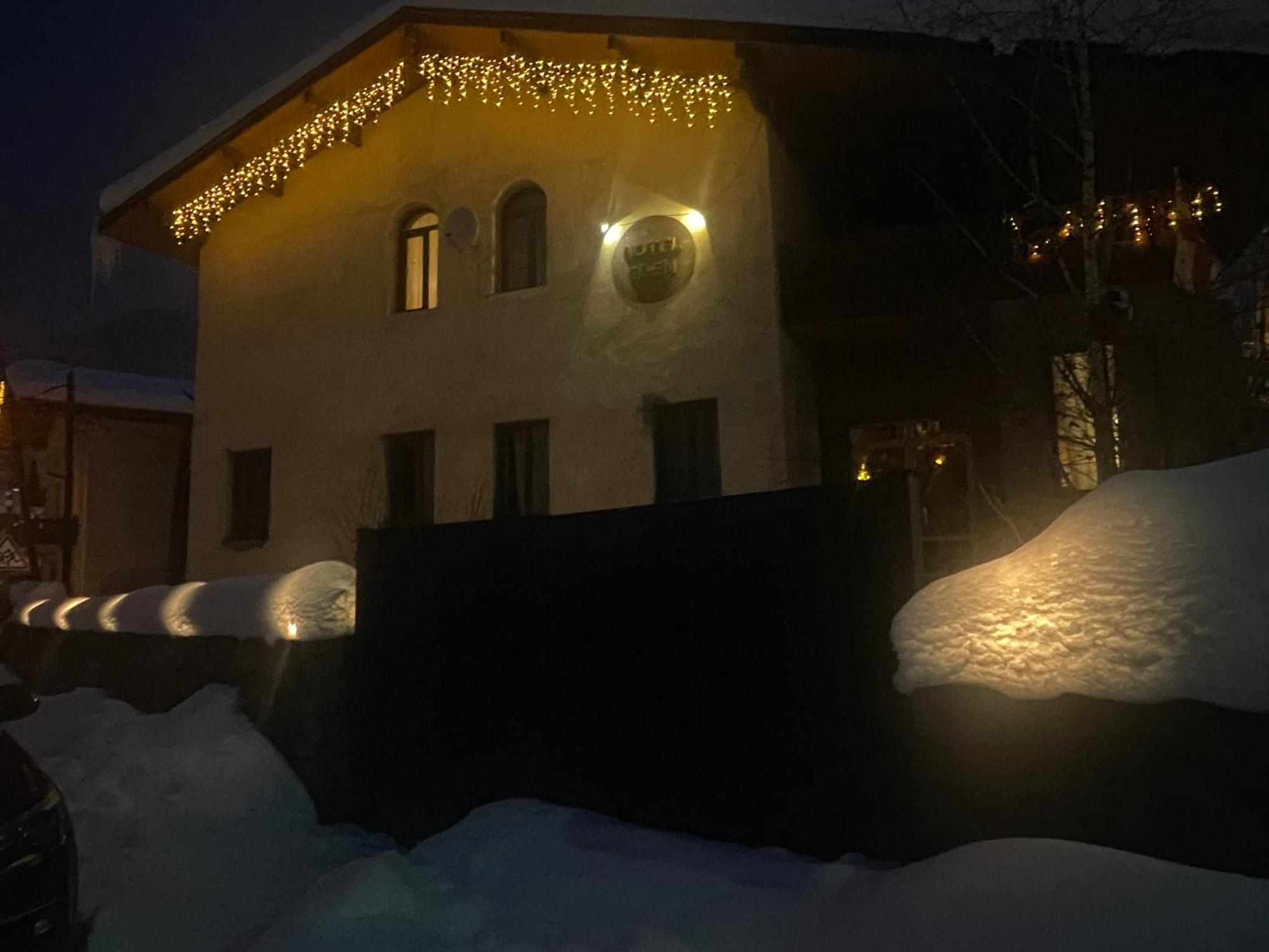 Hotel Eden Mestia Buitenkant foto