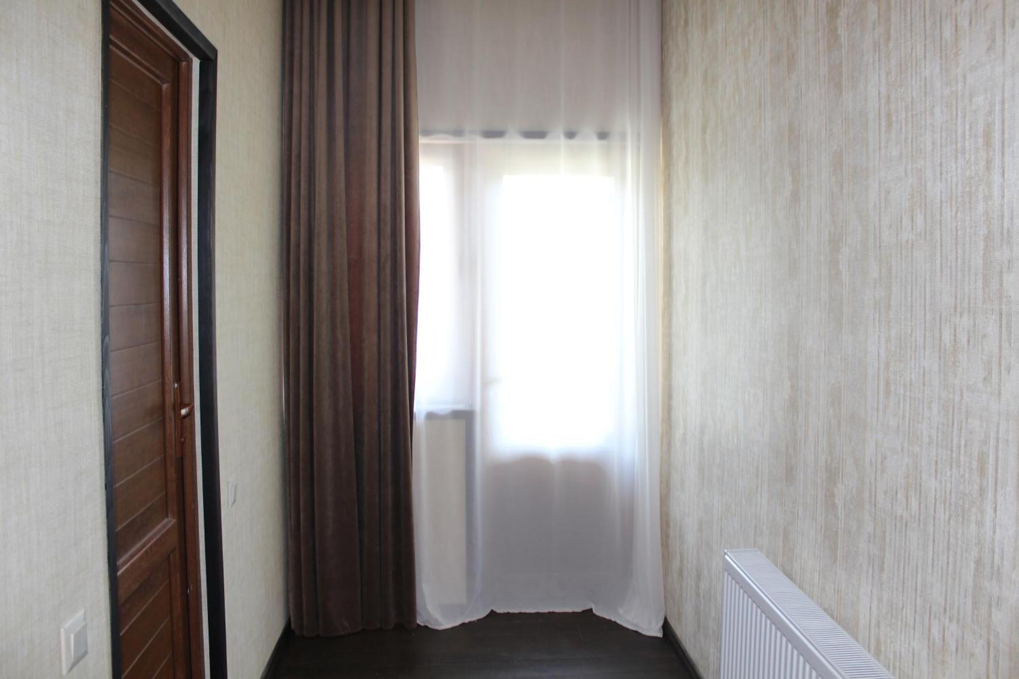 Hotel Eden Mestia Buitenkant foto